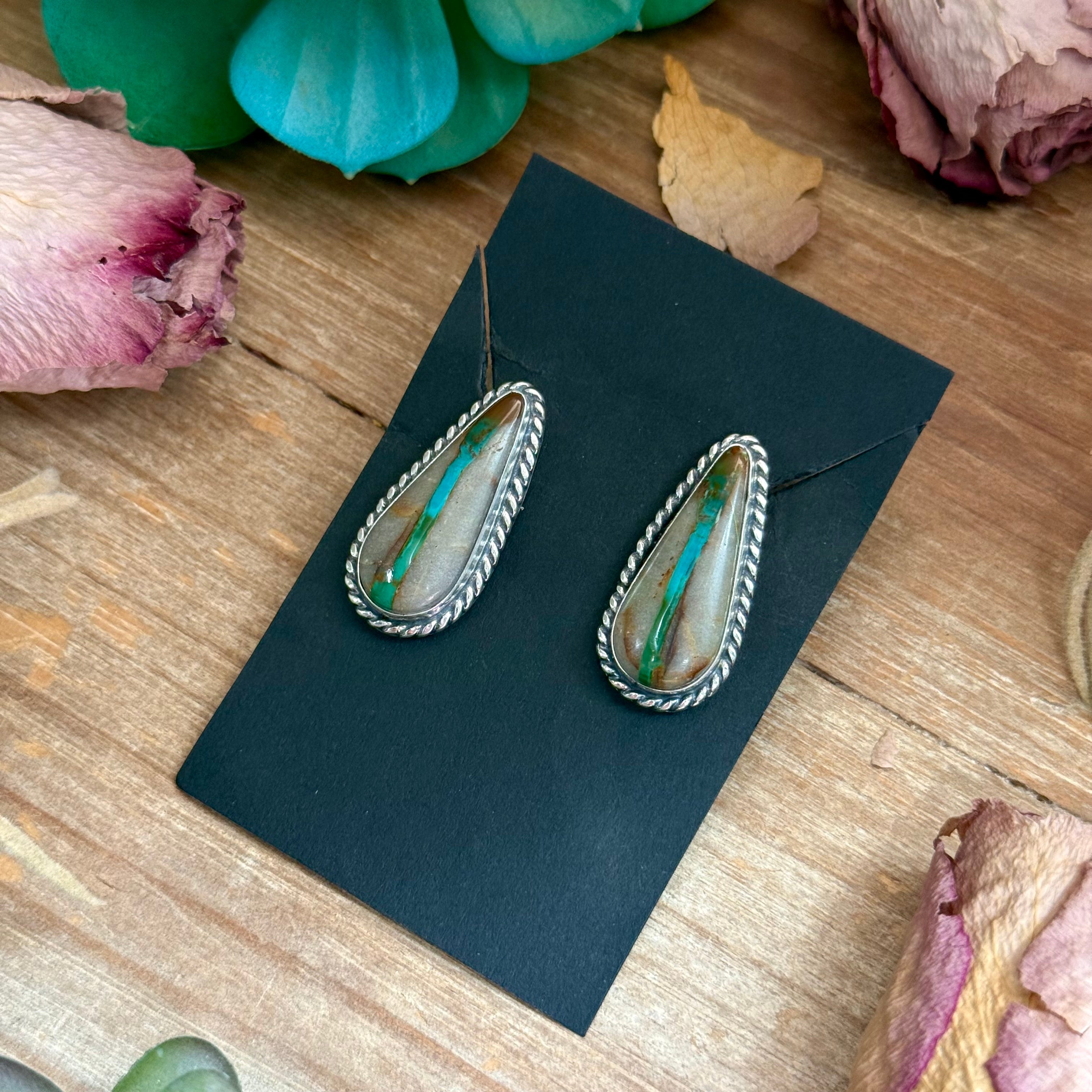 Jason Ogg | Royston Turquoise Ribbon Studs – Large