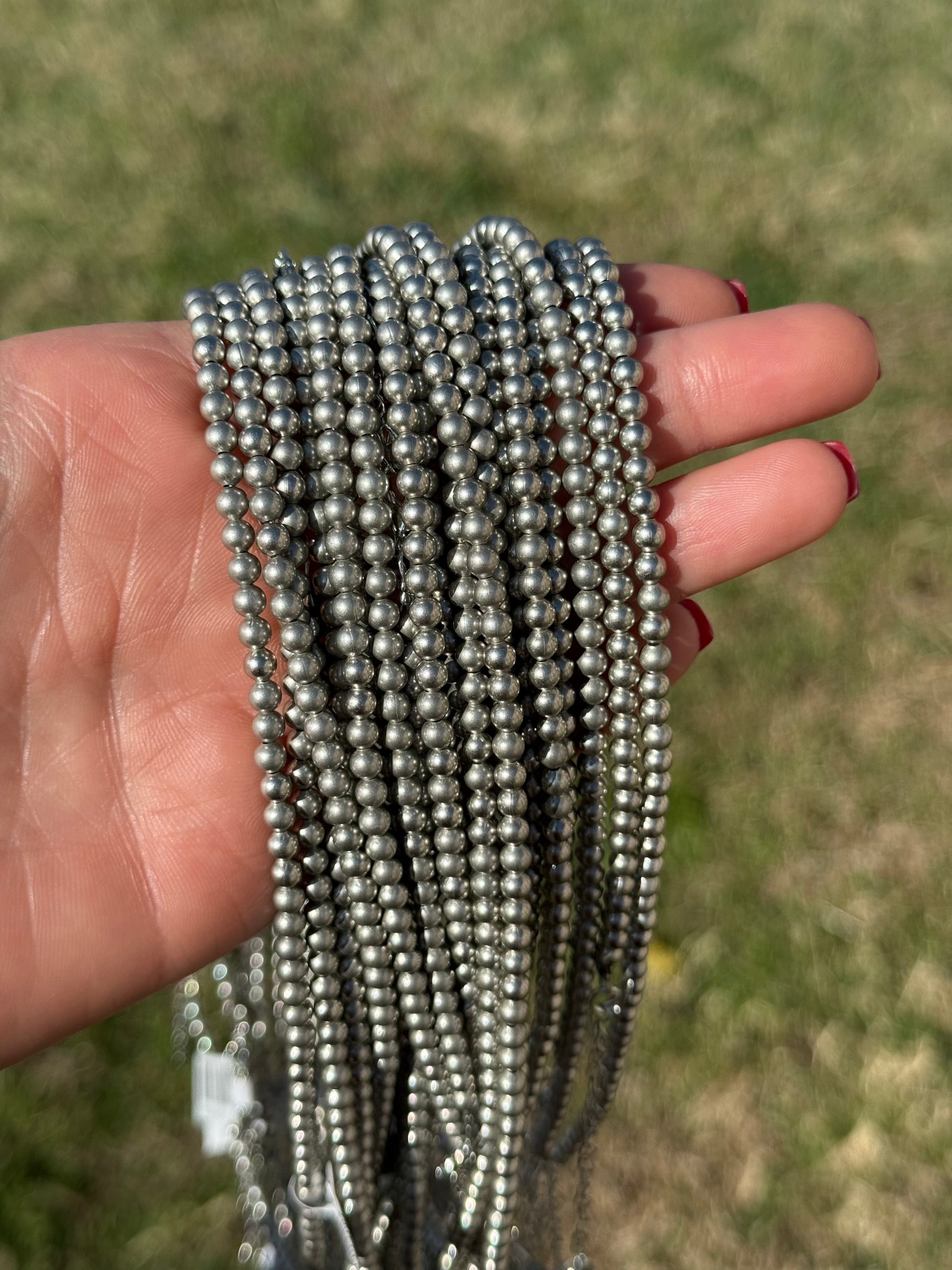 The Mid Baseline Necklace – 18"